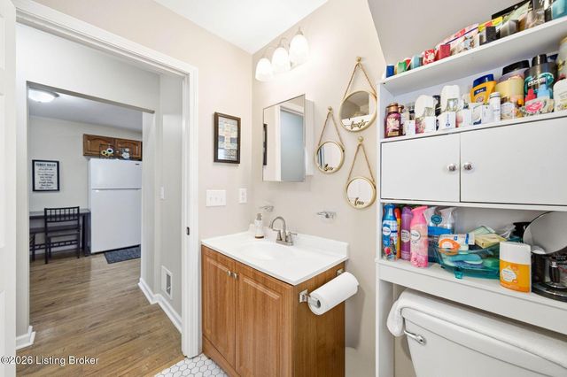 401 Amy Ave, Louisville, KY 40212