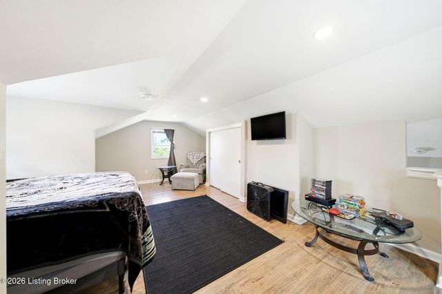 401 Amy Ave, Louisville, KY 40212