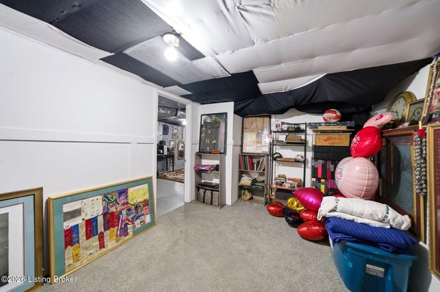 401 Amy Ave, Louisville, KY 40212