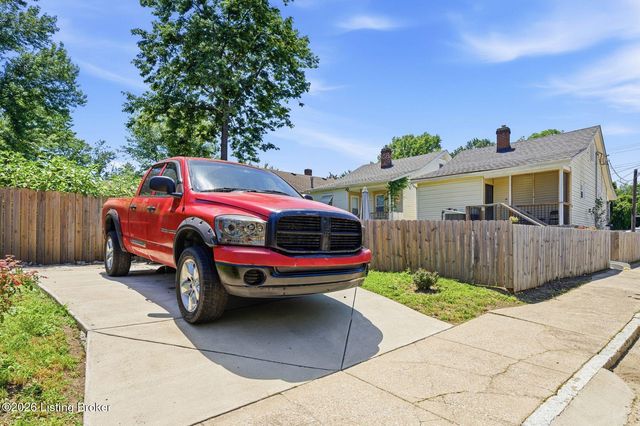 401 Amy Ave, Louisville, KY 40212
