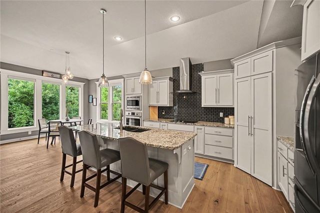 400 Mill Creek Drive, Lee's Summit, MO 64063