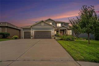 400 Mill Creek Drive, Lee's Summit, MO 64063