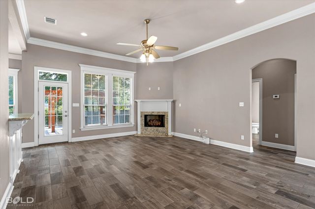 114 St Andrews Lane, Benton, LA 71006
