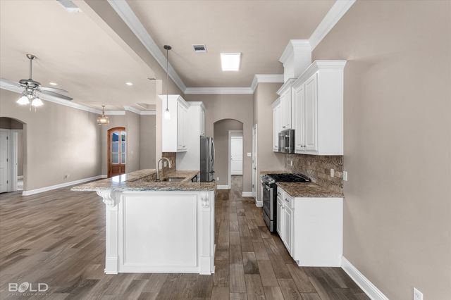 114 St Andrews Lane, Benton, LA 71006