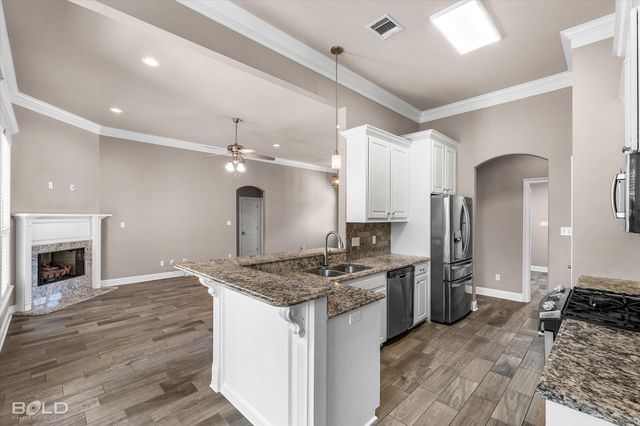 114 St Andrews Lane, Benton, LA 71006