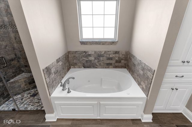 114 St Andrews Lane, Benton, LA 71006