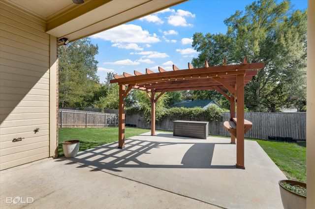 114 St Andrews Lane, Benton, LA 71006