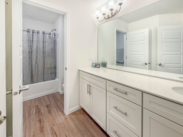 12431 Eileen Street, Lemont, IL 60439