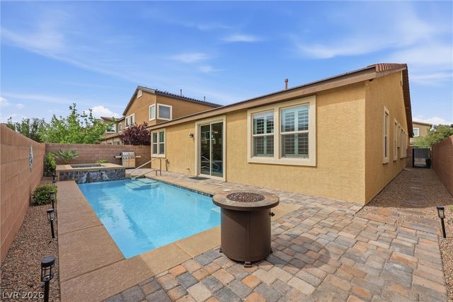 6158 Hays Cove Court, Las Vegas, NV 89148