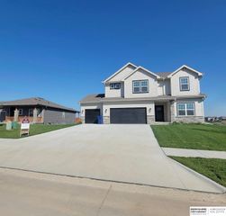 10315 S 109th Street, Papillion, NE 68046