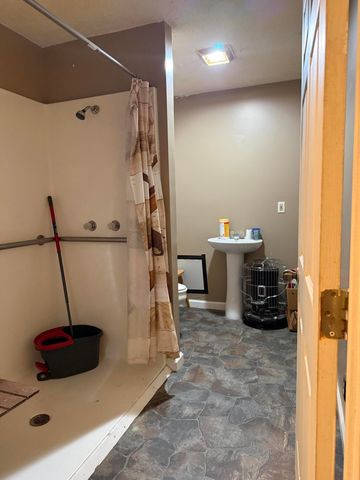 456 Pigskin Road, Stearns, KY 42647