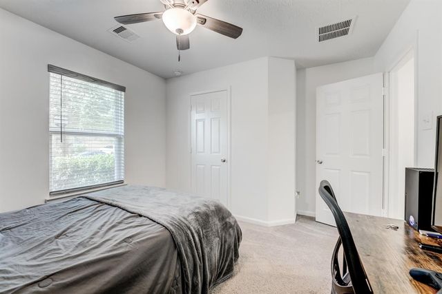 3949 Eagle Nest Lake Lane, Magnolia, TX 77354