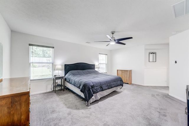 3949 Eagle Nest Lake Lane, Magnolia, TX 77354