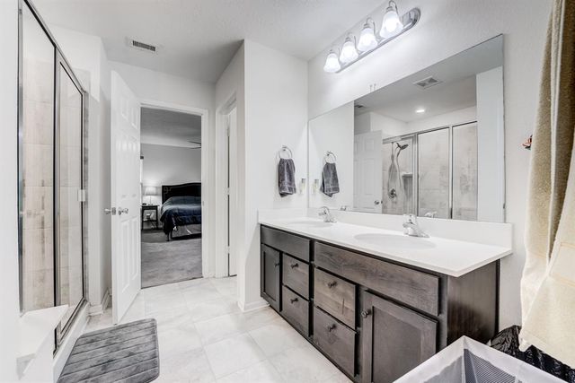 3949 Eagle Nest Lake Lane, Magnolia, TX 77354