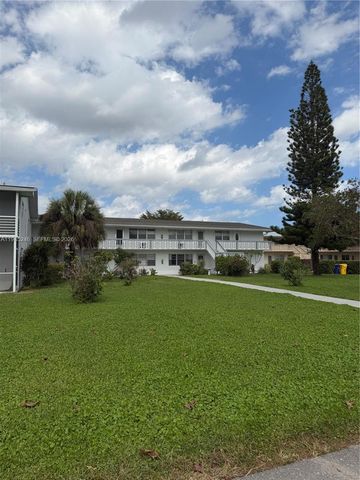 355 Sheffield O 355, West Palm Beach, FL 33417