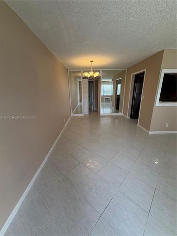 355 Sheffield O 355, West Palm Beach, FL 33417