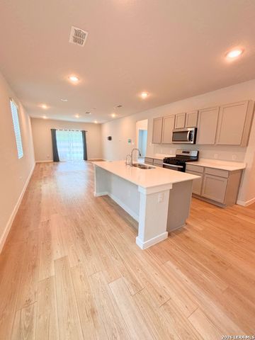 5315 Tourmaline Loop, San Antonio, TX 78222