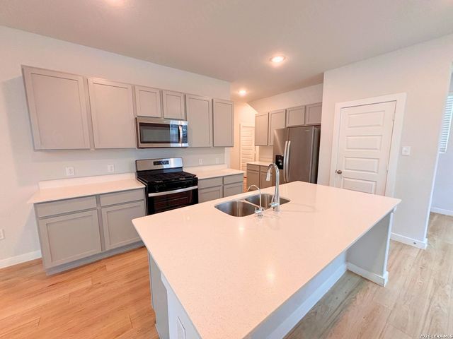 5315 Tourmaline Loop, San Antonio, TX 78222