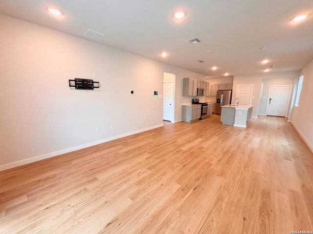 5315 Tourmaline Loop, San Antonio, TX 78222