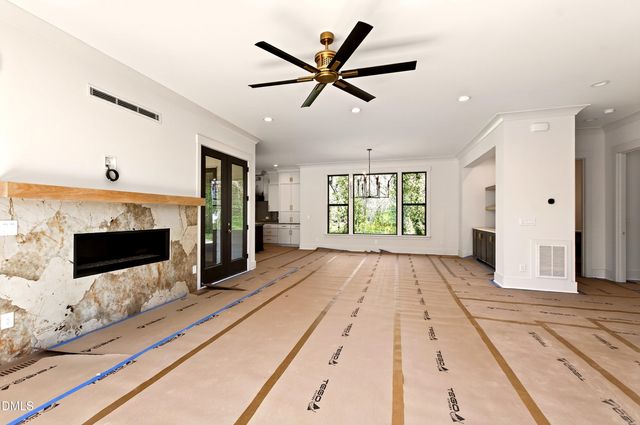 909 Oberlin Road, Raleigh, NC 27605