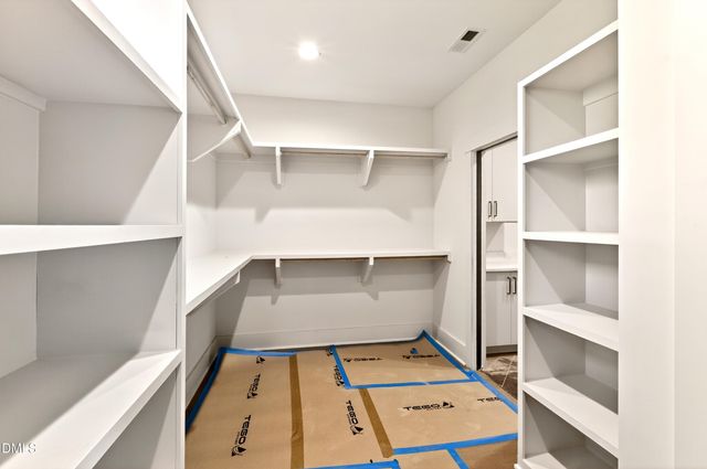 909 Oberlin Road, Raleigh, NC 27605