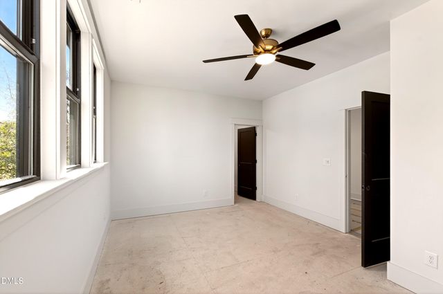 909 Oberlin Road, Raleigh, NC 27605