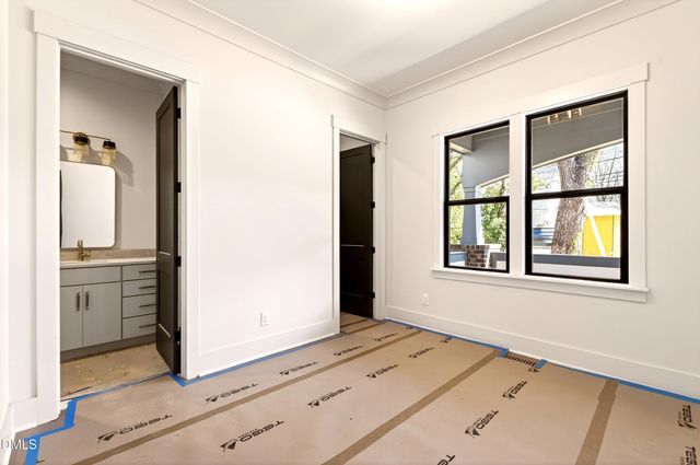 909 Oberlin Road, Raleigh, NC 27605