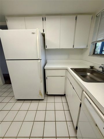 731 MANATEE AVENUE 731, Holmes Beach, FL 34217