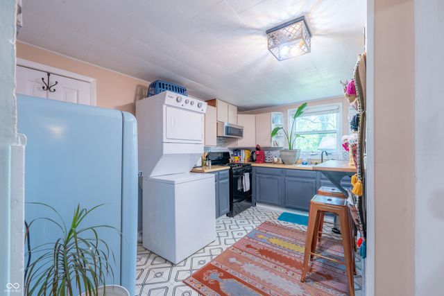 1101 S Rogers Street S, Bloomington, IN 47403