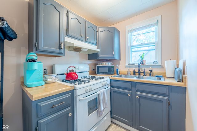 1101 S Rogers Street S, Bloomington, IN 47403