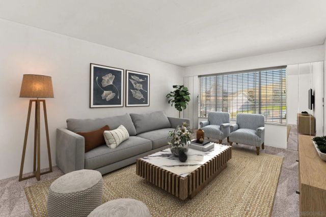 5825 Old Memory, San Diego, CA 92114