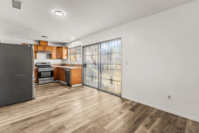 5825 Old Memory, San Diego, CA 92114