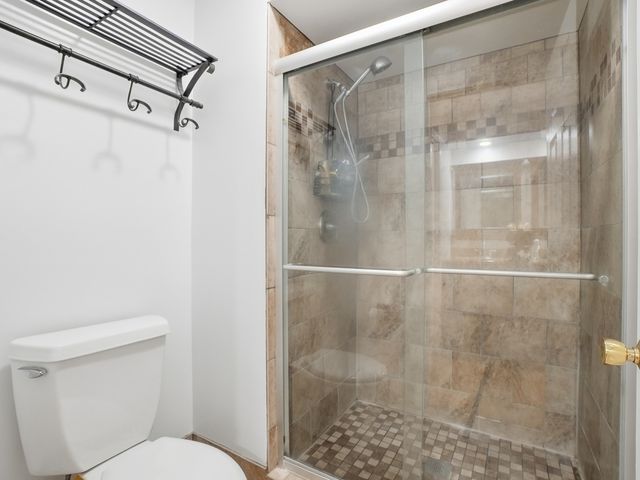 5187 ALDER Court, Gurnee, IL 60031