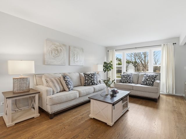 5187 ALDER Court, Gurnee, IL 60031