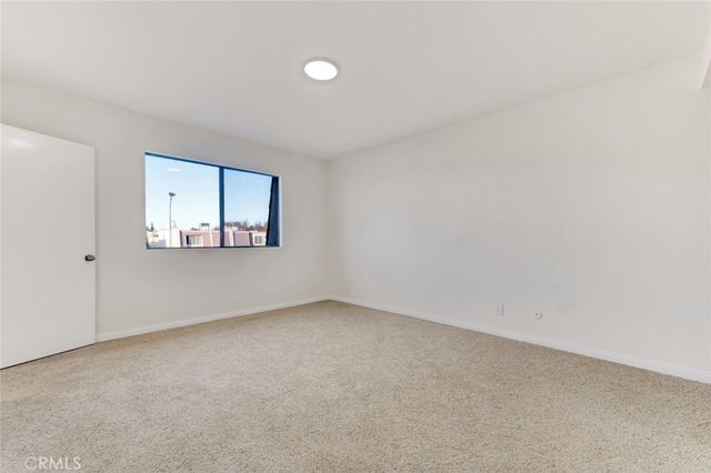 18423 Collins Street A, Tarzana, CA 91356