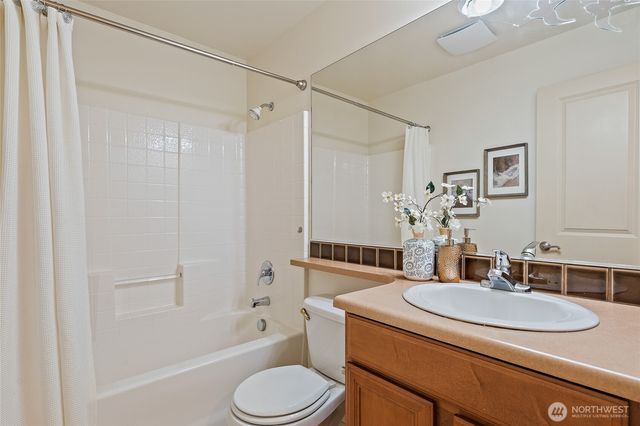 4824 Pointes Drive, Mukilteo, WA 98275