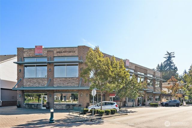 4824 Pointes Drive, Mukilteo, WA 98275