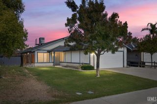 1516 Canyon Court, Bakersfield, CA 93307