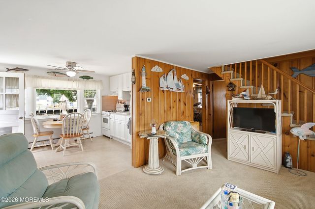 15 Joshua Drive, Manahawkin, NJ 08050