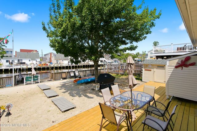 15 Joshua Drive, Manahawkin, NJ 08050