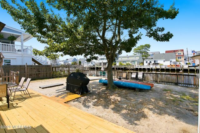 15 Joshua Drive, Manahawkin, NJ 08050