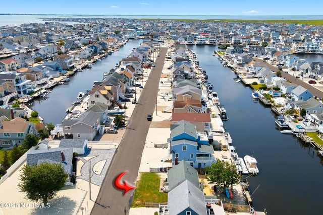 15 Joshua Drive, Manahawkin, NJ 08050