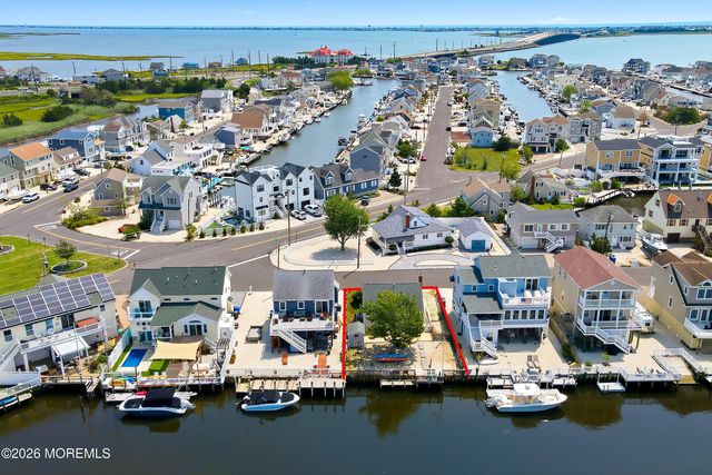 15 Joshua Drive, Manahawkin, NJ 08050