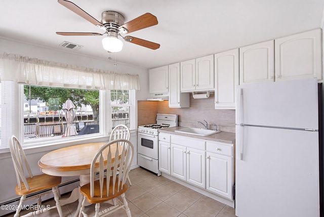 15 Joshua Drive, Manahawkin, NJ 08050