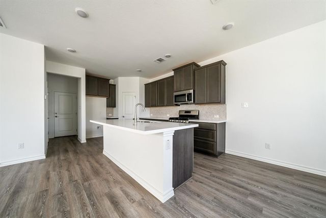 123 Watkinville RD, Hutto, TX 78634