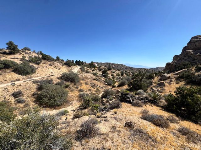 5990 Acoma Trail, Yucca Valley, CA 92284