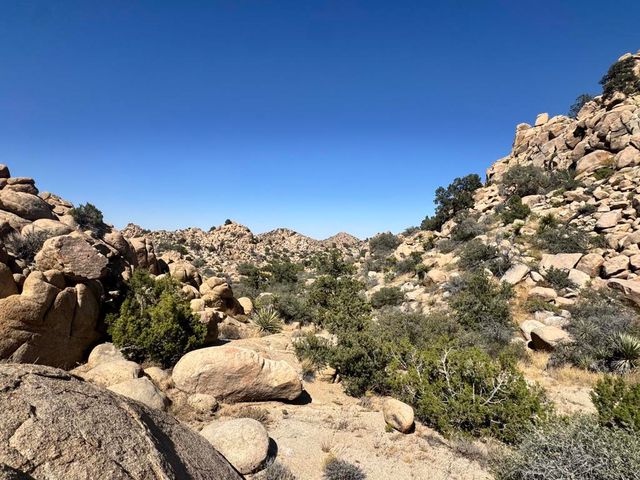 5990 Acoma Trail, Yucca Valley, CA 92284