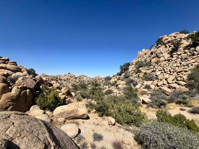 5990 Acoma Trail, Yucca Valley, CA 92284