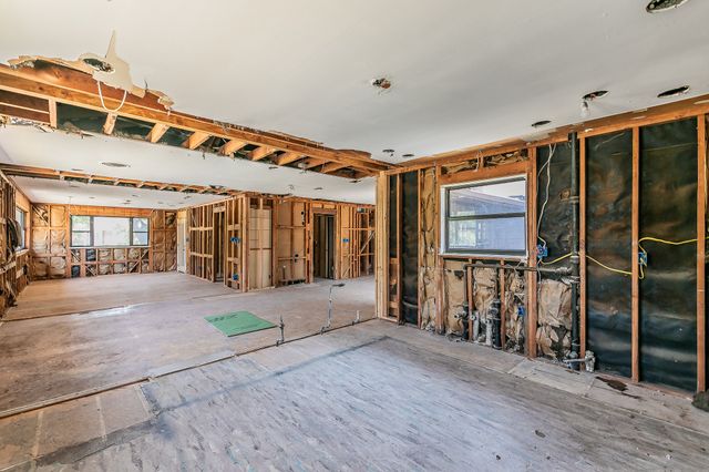 2900 Ryan Place Drive, Fort Worth, TX 76110