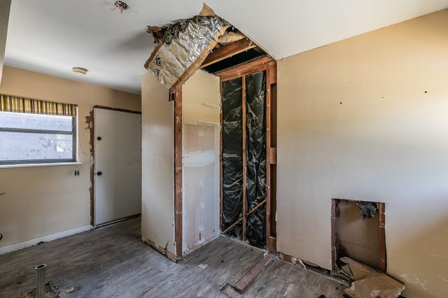 2900 Ryan Place Drive, Fort Worth, TX 76110